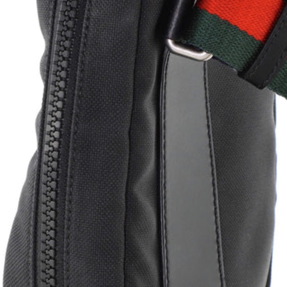 Gucci Tiger Messenger Bag Embroidered Techno Canvas Small Black - Picture 5 of 8